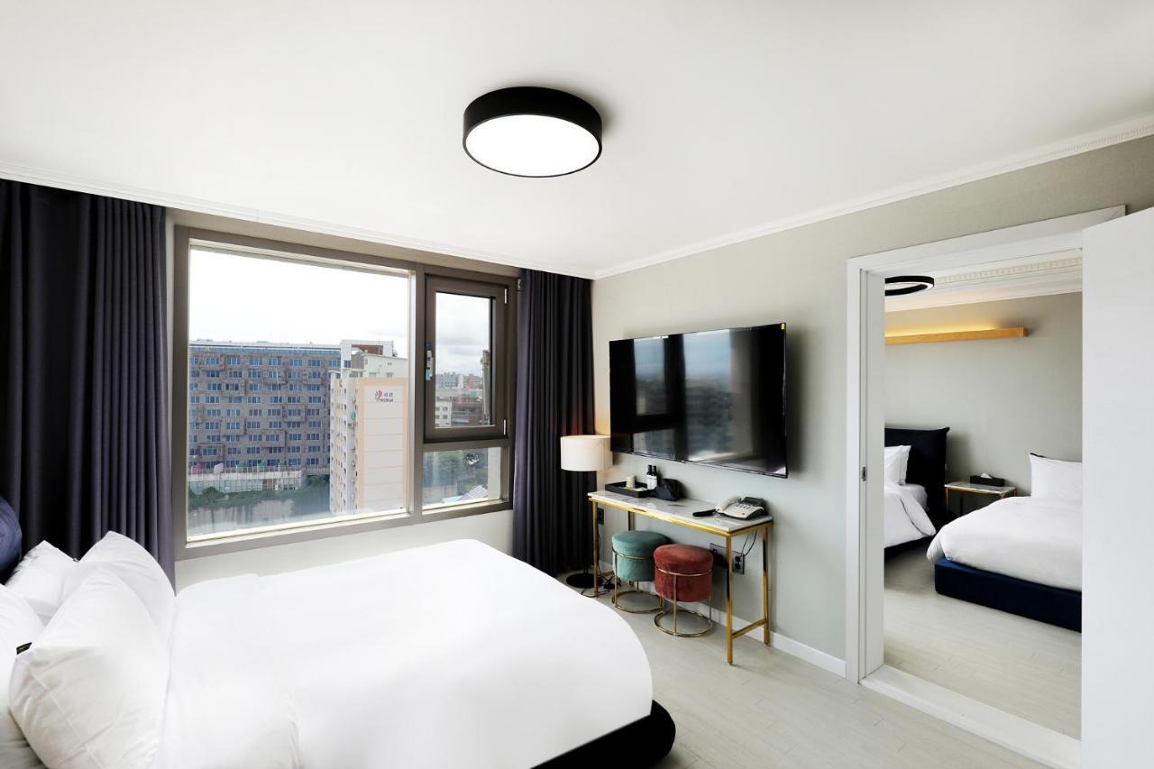 Cornerstone Hotel مدينة سيوجويبو المظهر الخارجي الصورة