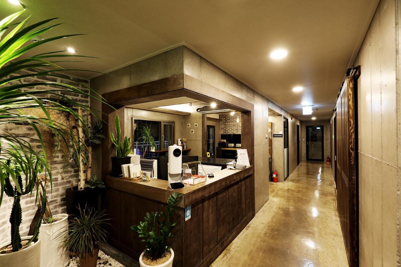 Cornerstone Hotel مدينة سيوجويبو المظهر الخارجي الصورة