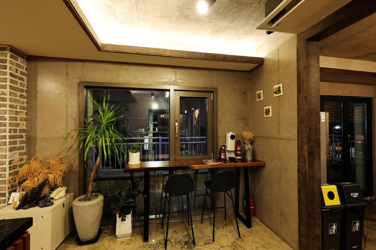 Cornerstone Hotel مدينة سيوجويبو المظهر الخارجي الصورة
