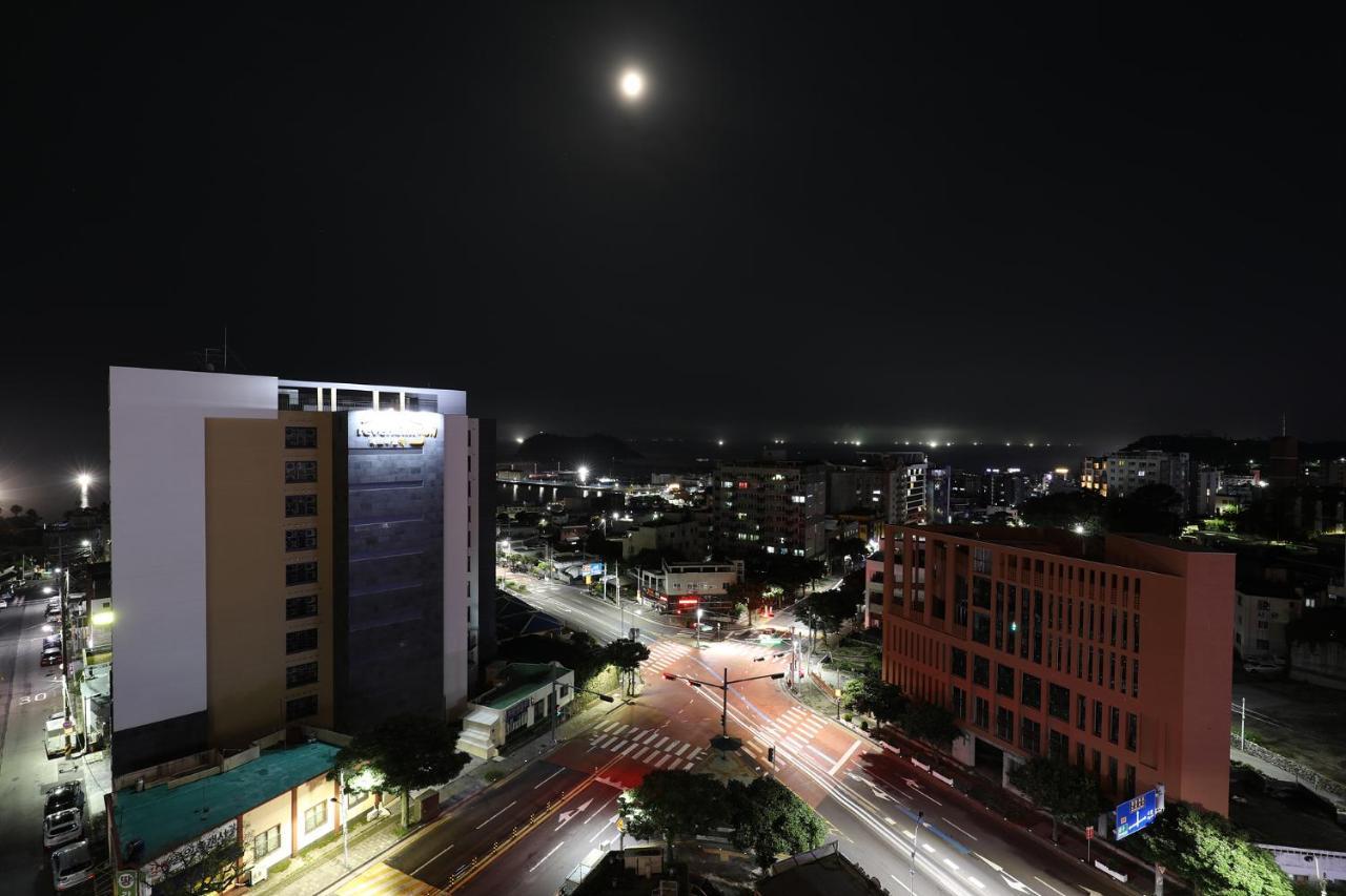 Cornerstone Hotel مدينة سيوجويبو المظهر الخارجي الصورة